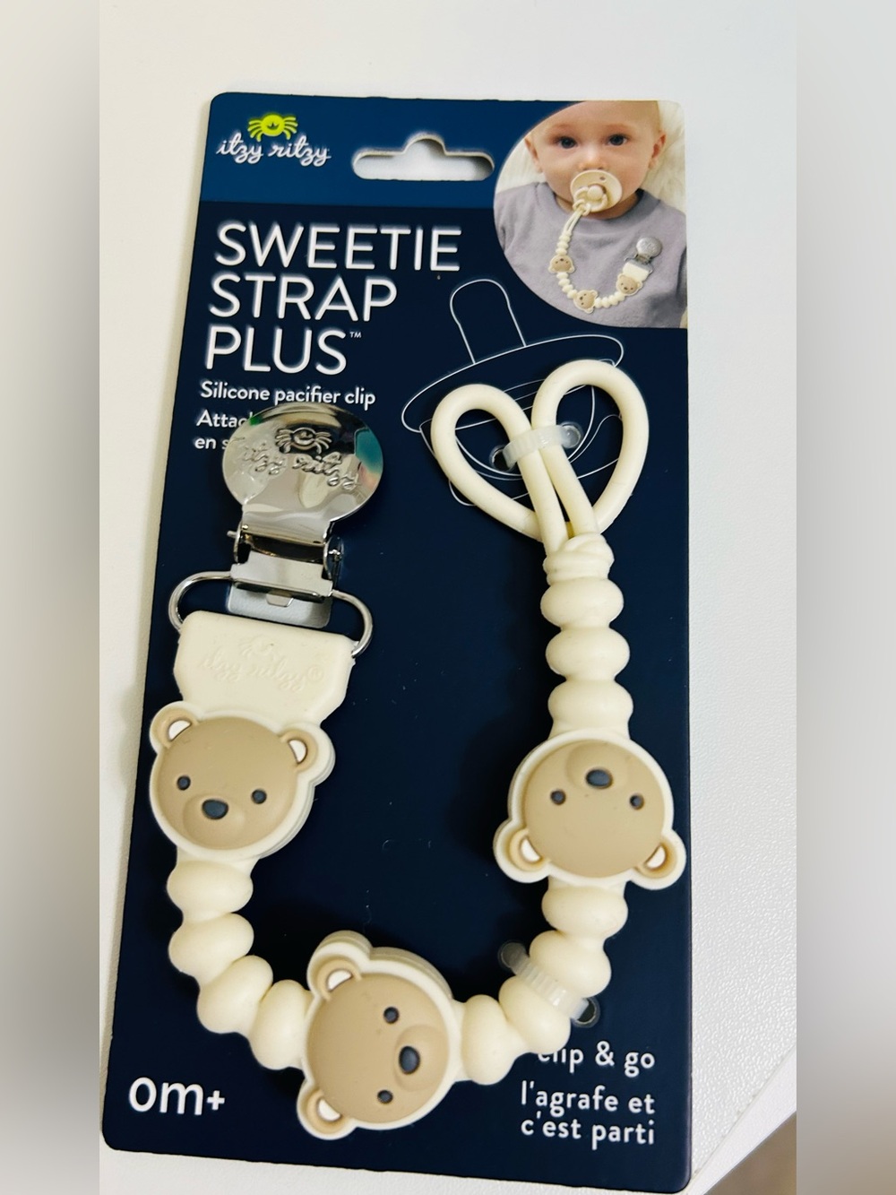 Itsy ritzy pacifier clip
